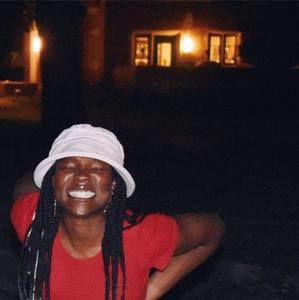 Meet your Posher, Faith